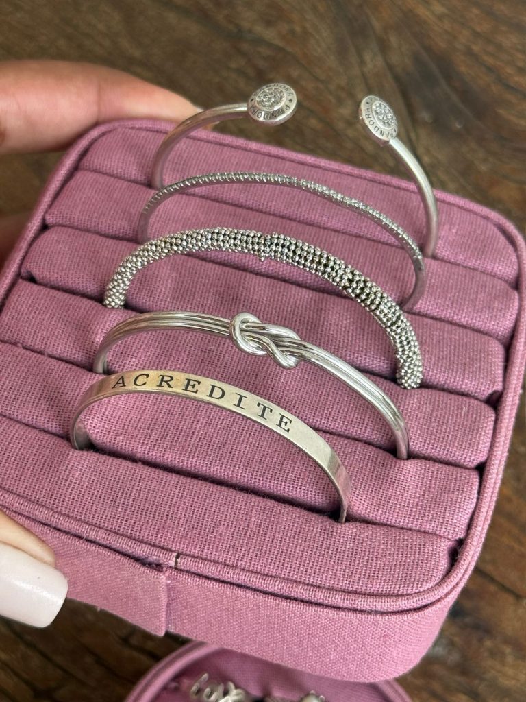 Bandejinha Bracelete Rosa